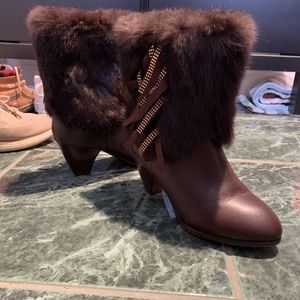 winter heeled boots, very warm and stylish